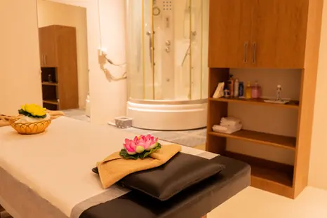 Traditional Thai Dry Massage at Kosamui Spaa